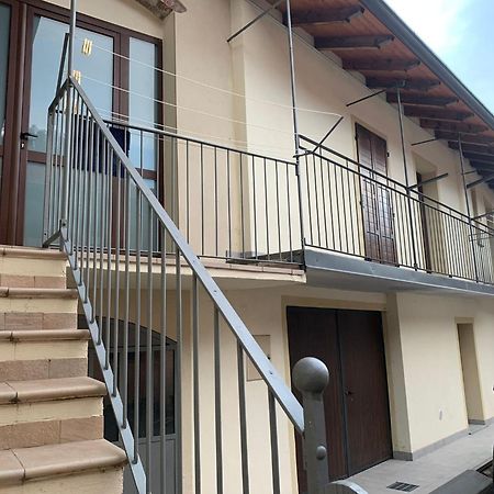 Вілла La Casa Di Nonna Pina Roccasparvera Екстер'єр фото